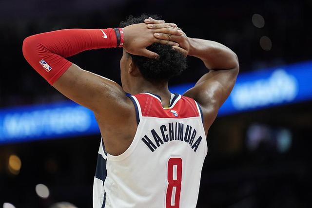 余嘉豪21分浙江险胜上海总分2-1 王哲林24+9