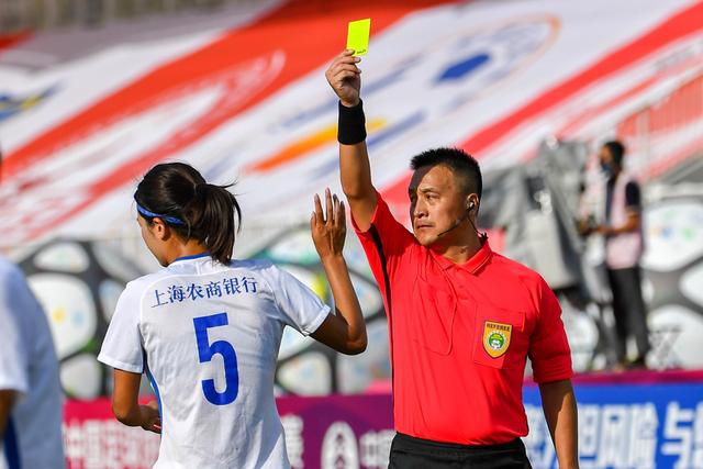 李炎哲22+10新疆加时胜广厦 胡金秋22+12