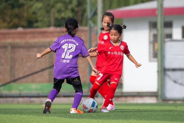 约基奇32+12+11掘金力克绿军 马刺无缘季后赛